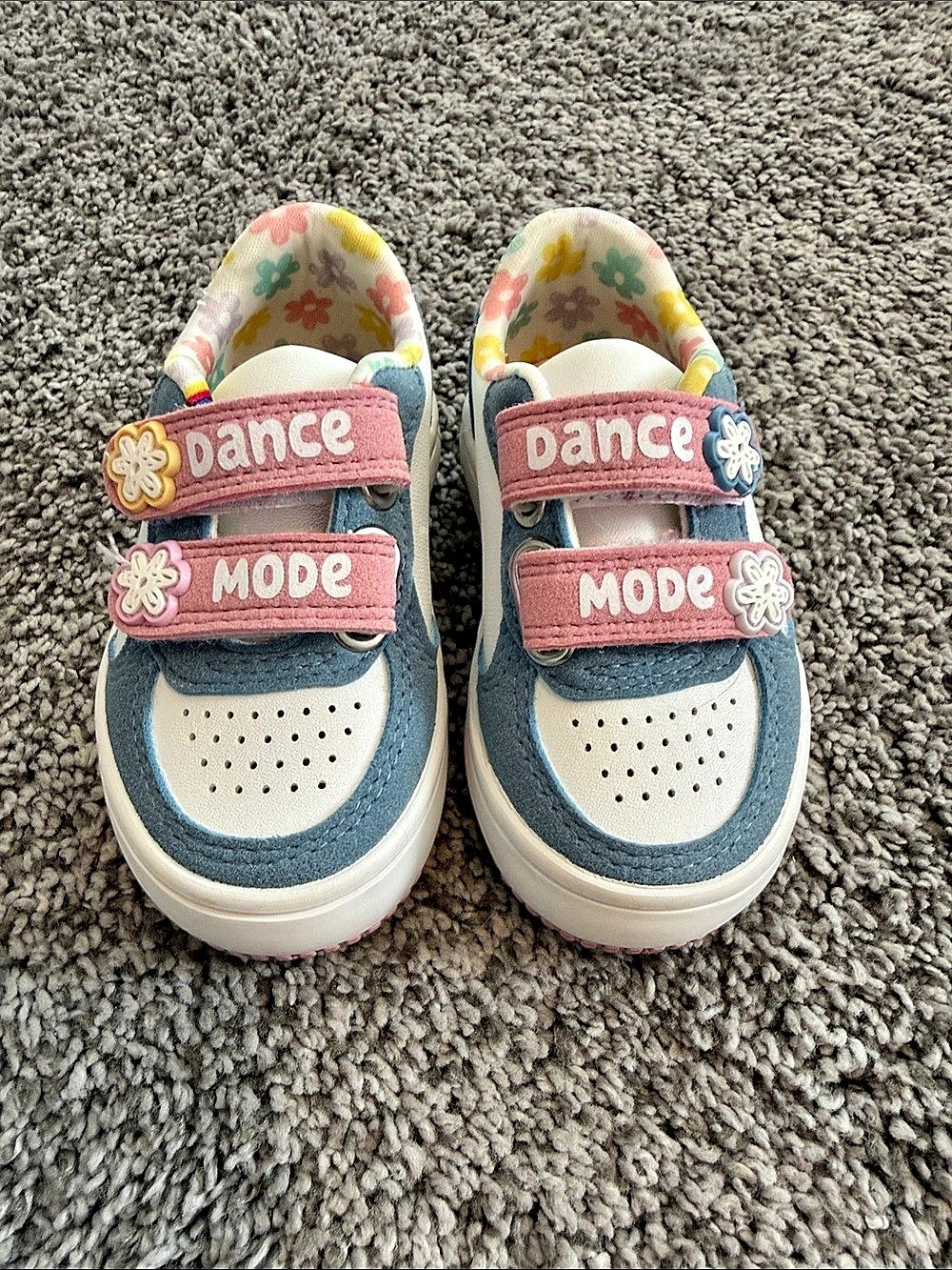 Bluey Dance Mode Toddler Sneakers Blue & Pink, size 5
